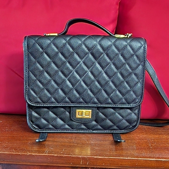 Handbags - Elegant Black Quilted Convert. Shoulder/Crossbody/Backpack Bag EUC